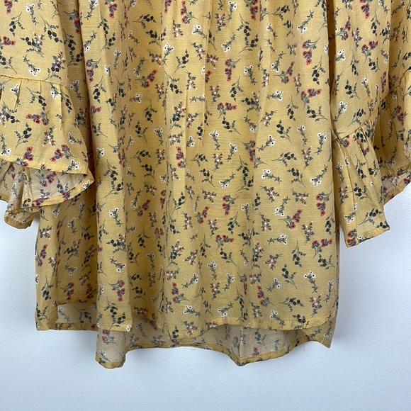 Women’s Zac & Rachel Blouse Size 2X Color Yellow with Floral Print - Picture 7 of 10